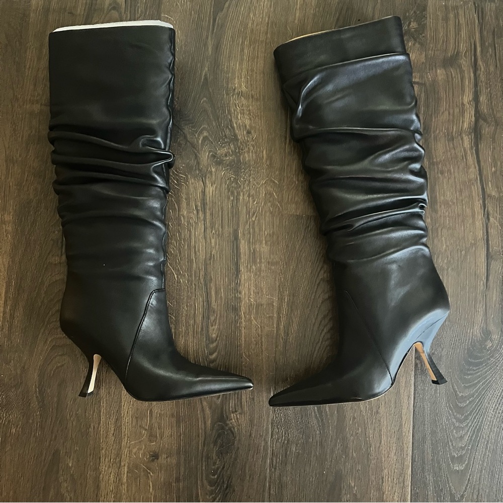Michael Kors Luna Leather Boots
Size 7 - Picture 2 of 6